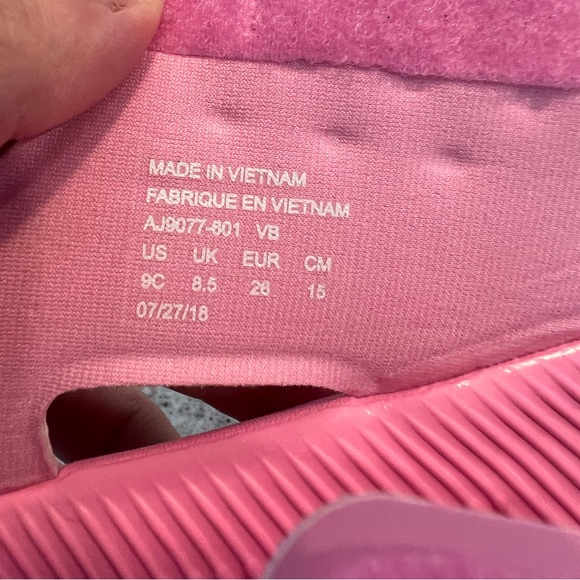 Nike Sandals - Picture 2 of 13